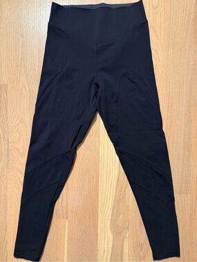 Oysho Black High-Waist Performance Leggings